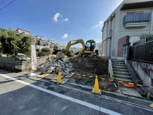 【ＲＣ解体工事中】和泉市鶴山台１丁目の連棟住宅の切離し解体工...の画像