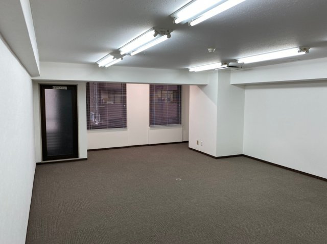 内装綺麗な事務所店舗ですの画像