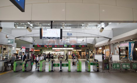 拝島駅　エキナカの画像
