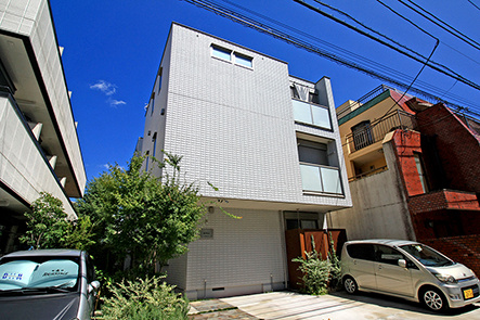 【賃貸おすすめ】１フロア２住戸で独立性の高いお部屋！設備充実...の画像