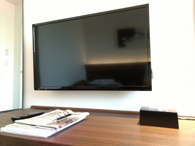 明石の賃貸でもテレビや時計をオシャレに壁掛けしよう☆の画像