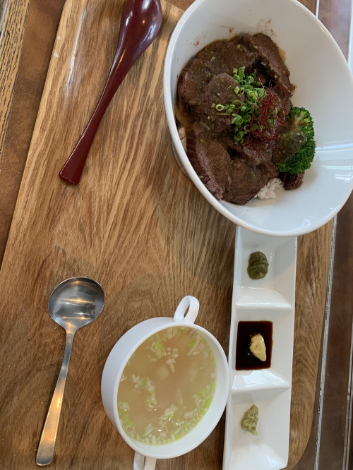 牛ハラミ丼の画像