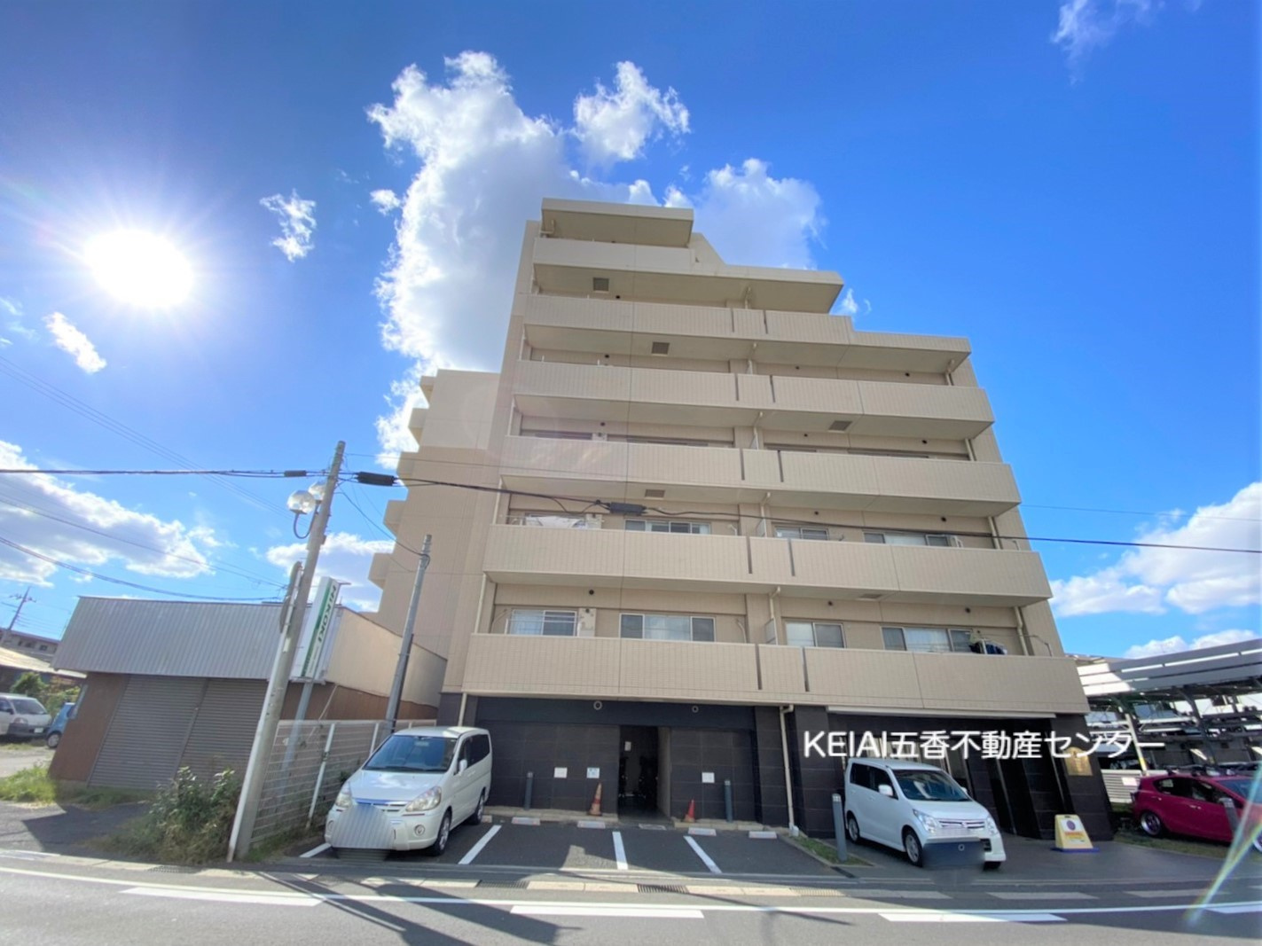 「玄関を開けた瞬間から好きになる」マンションの登場です♪の画像