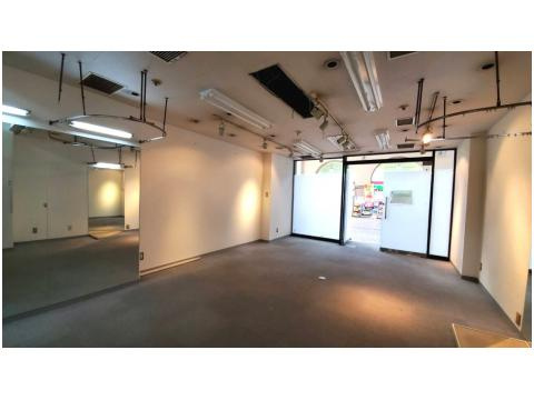 元町の1.2階の店舗です☆の画像