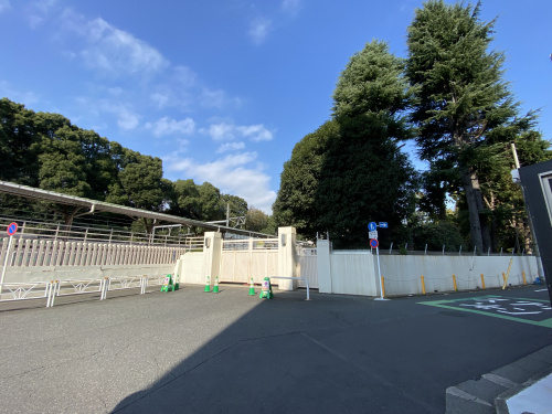 ナゼ原宿に『宮廷ホーム』が？？の画像