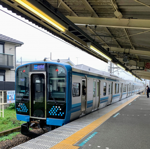 205系からE131系への画像