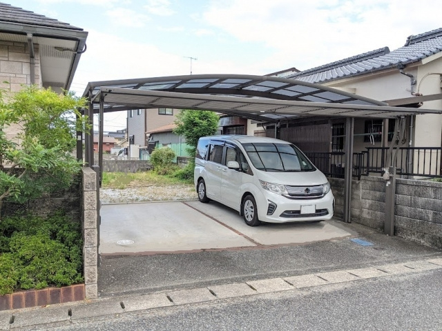 カーポートがついた家を売却する際のポイントをご紹介！の画像