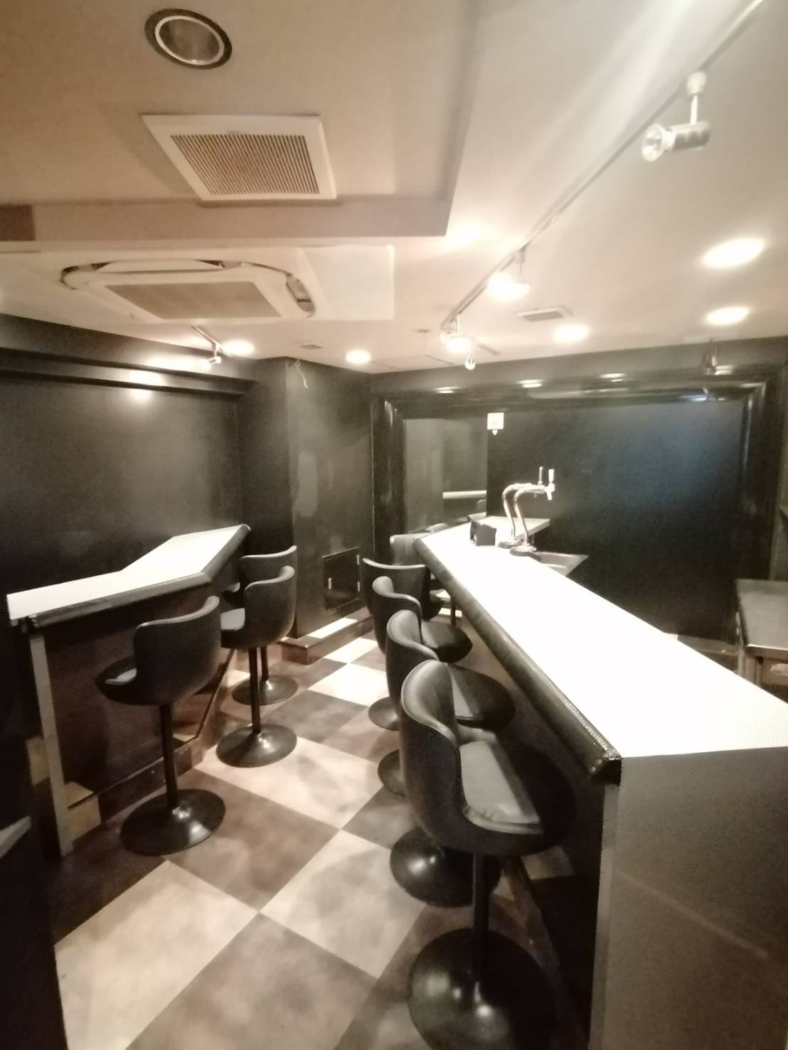 三宮駅徒歩3分の居抜きテナントの画像