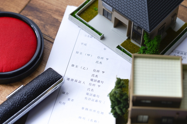 賃貸借契約の際に保証人は誰にすればいいの？条件などを解説の画像