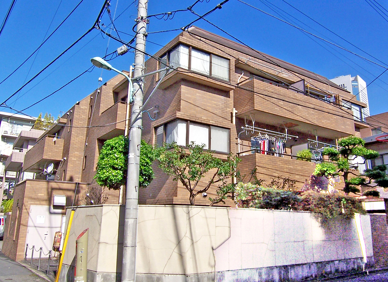 【賃貸おすすめ】最上階南東向き、3方向角部屋！使い勝手の良い...の画像