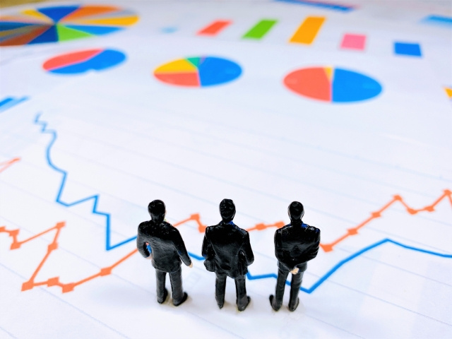 不動産投資と株式投資を比較するとどちらが良い？それぞれの特徴...の画像
