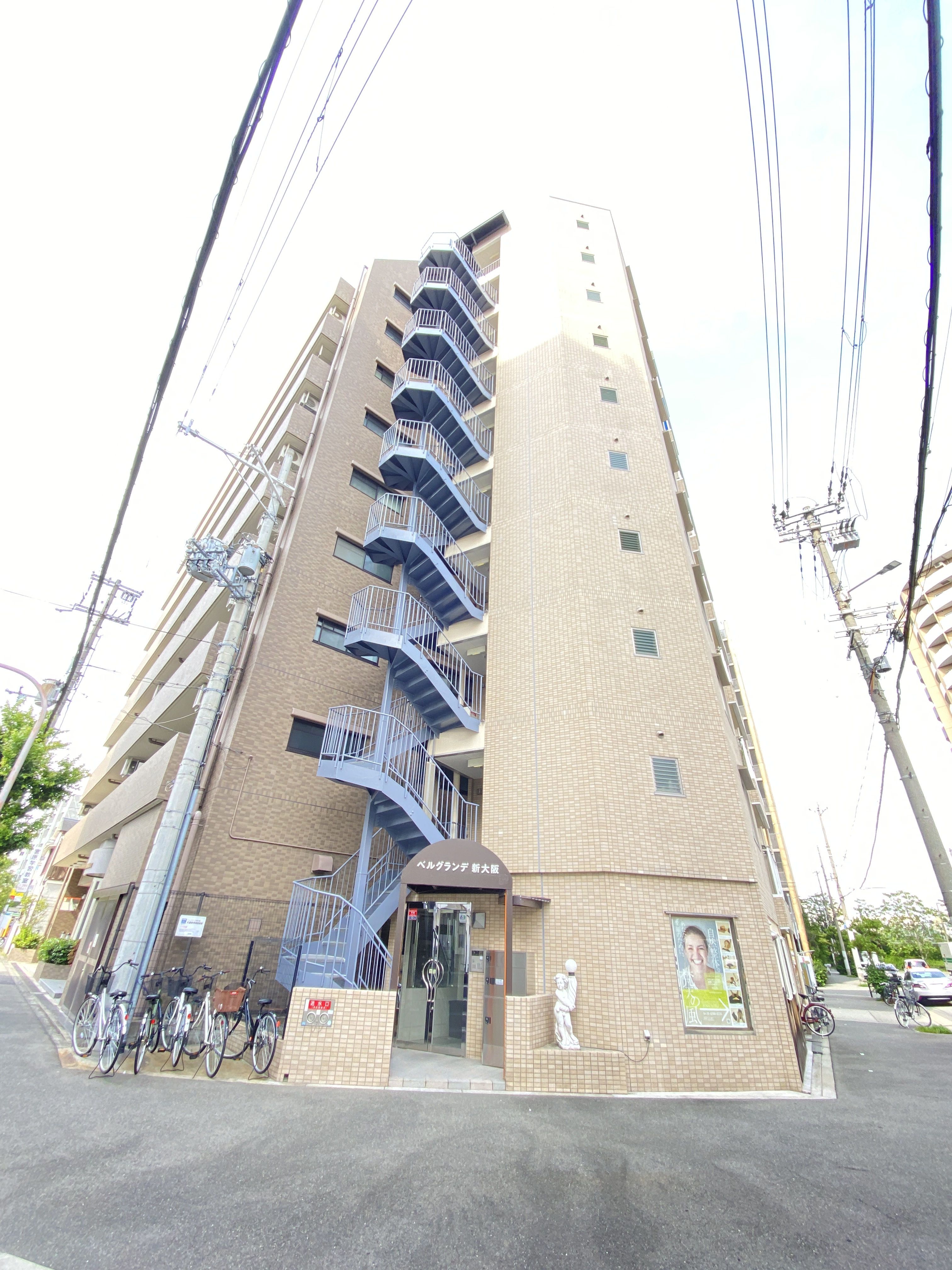 kitchenスペースに扉があります☺単身者限定マンションの画像