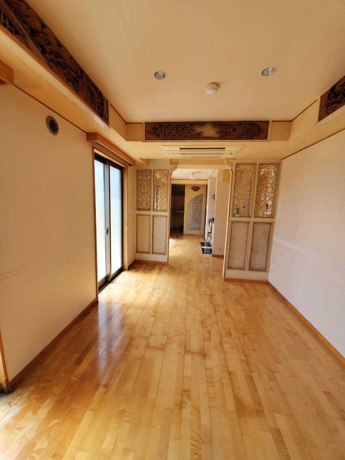 お洒落な住居兼店舗です♪の画像