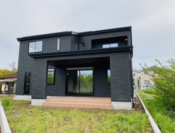 【完成間近】平塚市北金目2丁目新築戸建ての画像