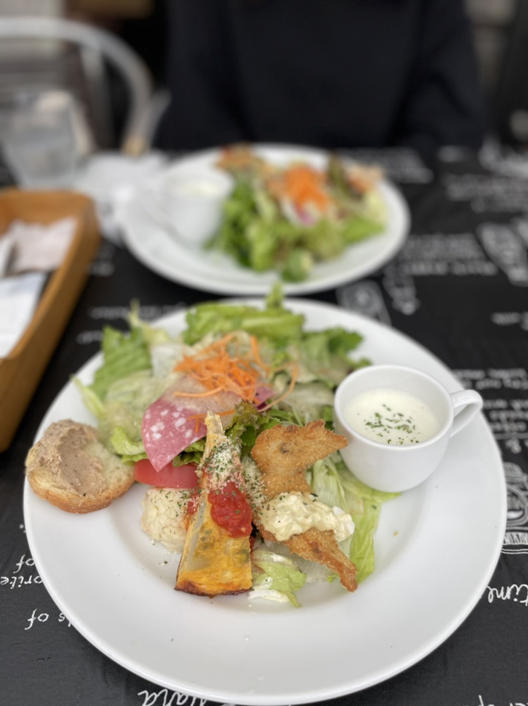 「【休日と三郷の紹介】部長桑山」の画像