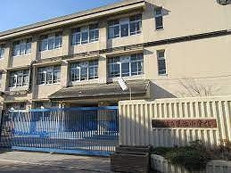 当社事務所からすぐ！長田区で生徒数1番！【蓮池小学校】の画像