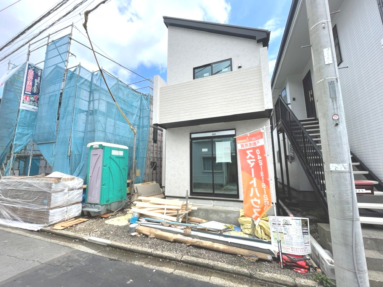 厚木市妻田東、3000万円台、新築戸建、車2台駐車可、売却不...の画像