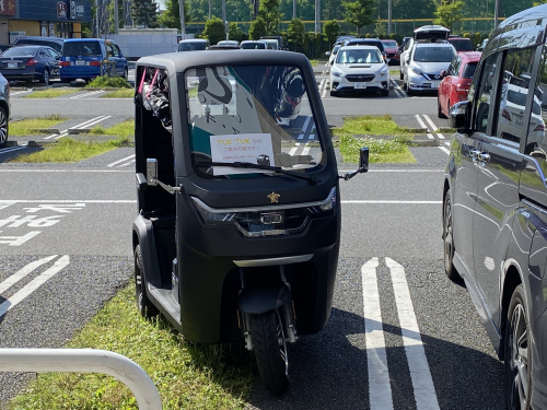 EVトゥクトゥクドライバー教習中の画像