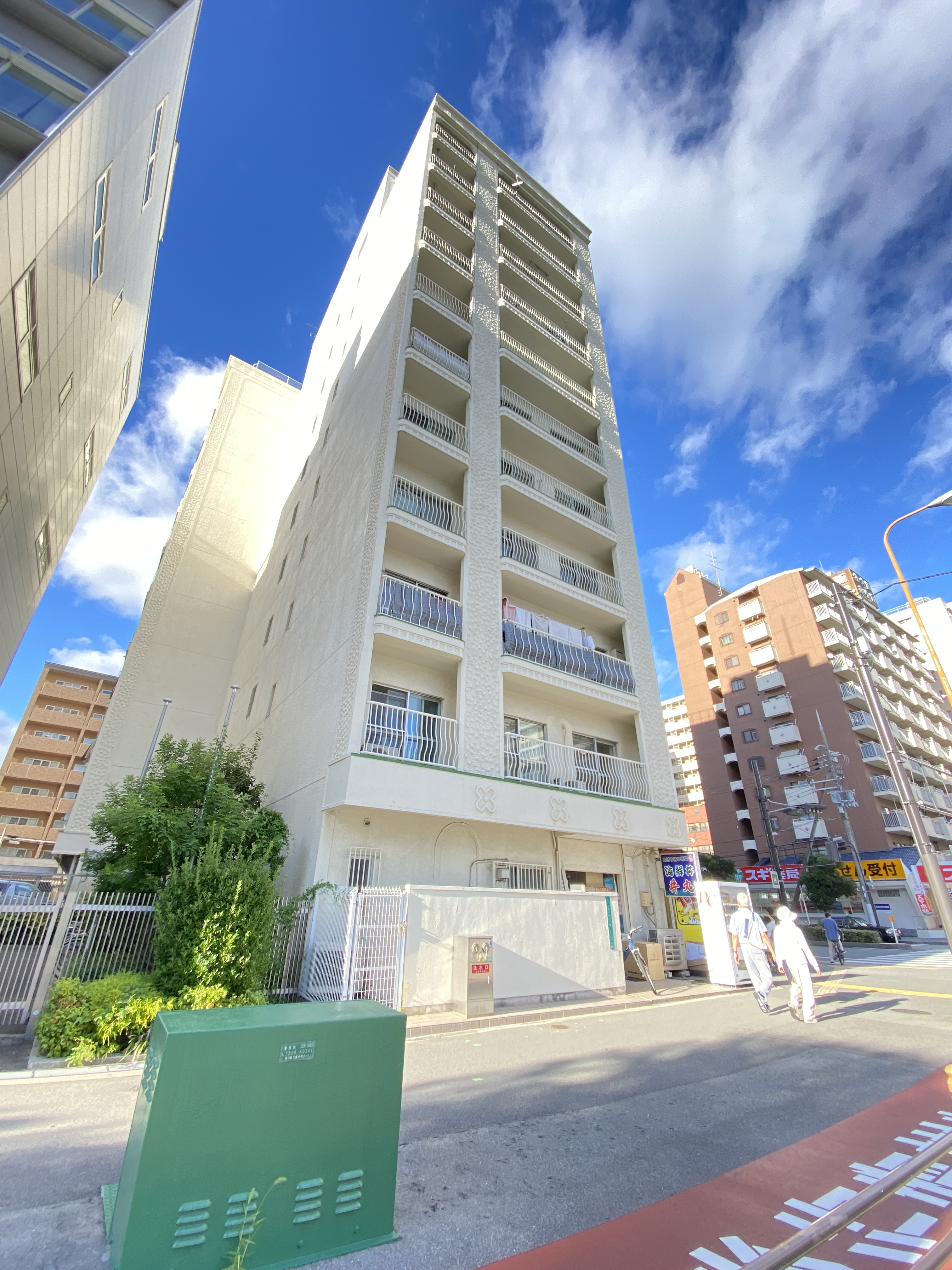 シャンボール第2新大阪　ピンク基調のシステムキッチン♡の画像