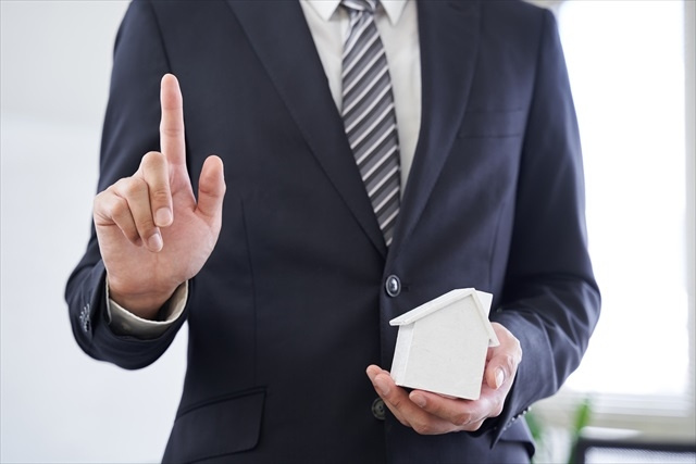 不動産売却における3つの耐用年数とは？建物構造別と減価償却も...の画像