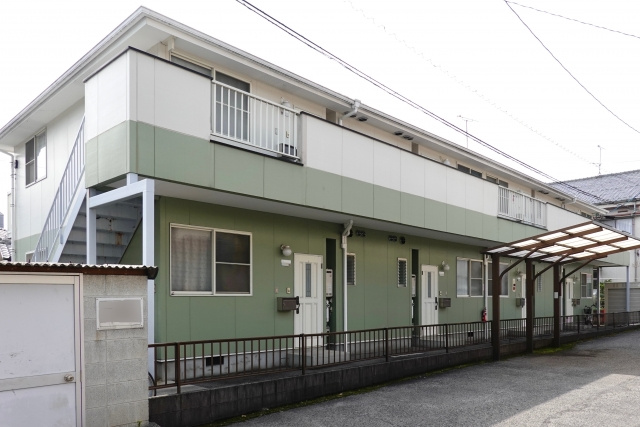 賃貸物件の1階に住むメリットとデメリットとは？防犯・害虫対策...の画像