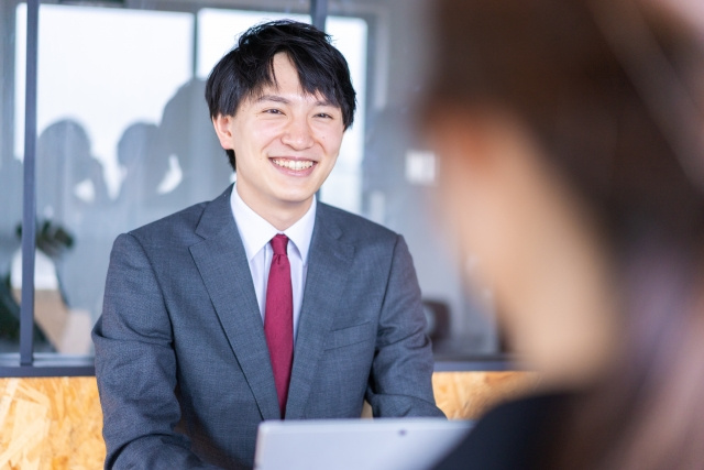 不動産売却の担当者の選び方は？担当者を見極めるポイントについ...の画像