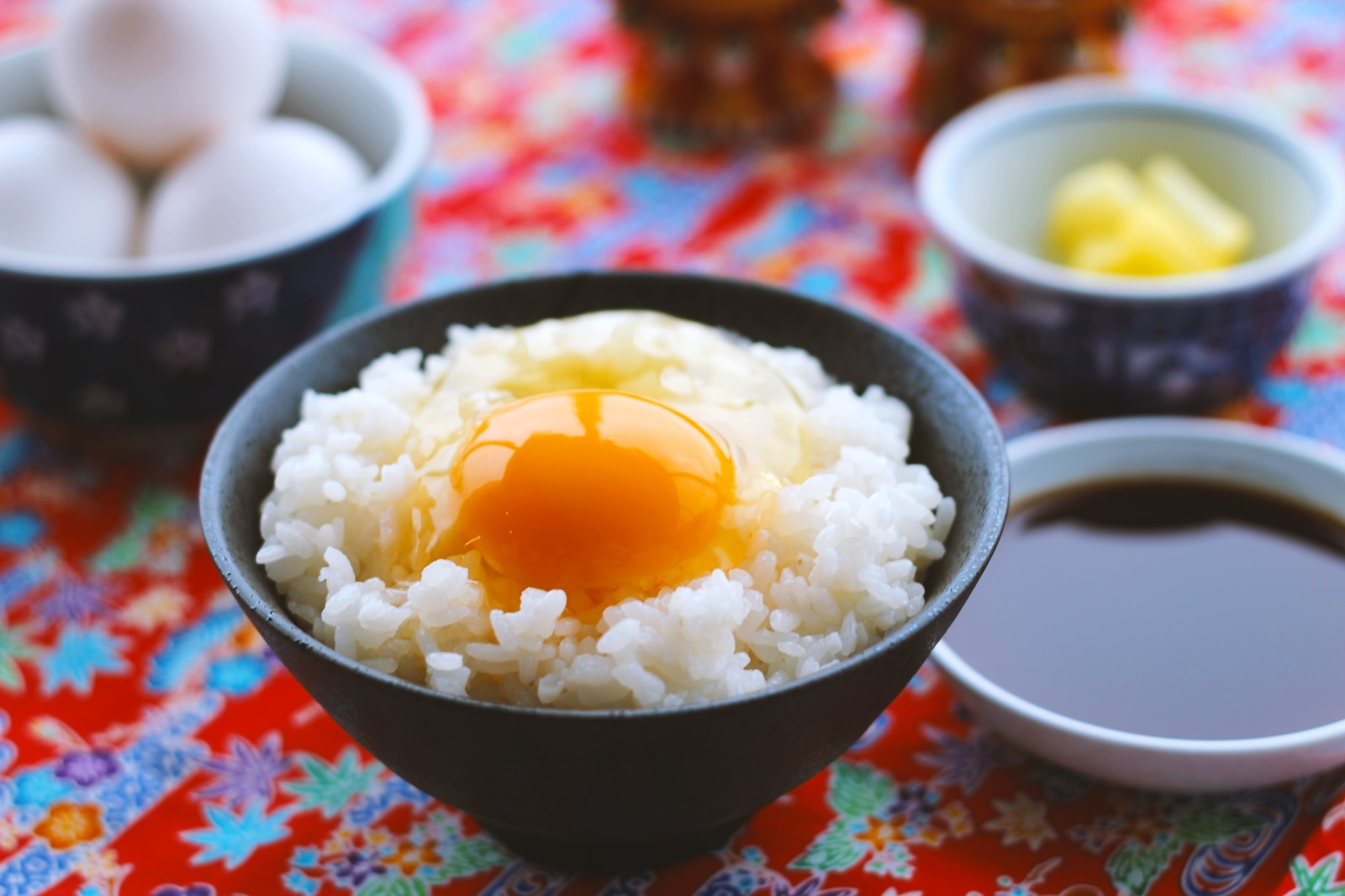 10月30日【たまごかけごはんの日】の画像
