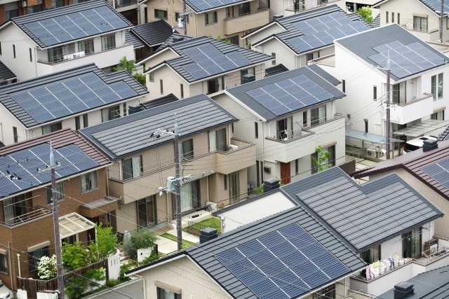 太陽光発電がある家を売却する方法は？高く売却するコツも解説！...の画像