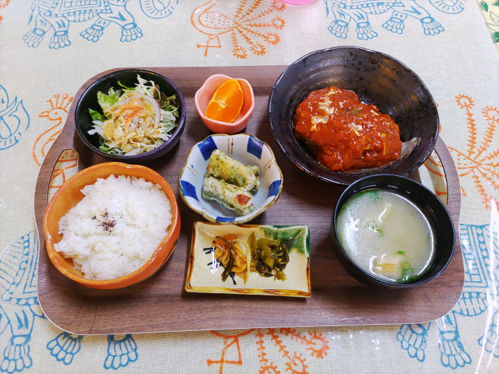大洲市春賀　おうちごはん「おりおん」で常連さんに混ざって日替...の画像