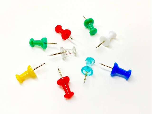 画鋲が使えない賃貸物件では何を使えばいい？おすすめの代用品をご紹介