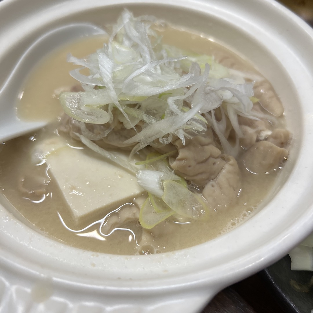 下町のコスパ良すぎるもつ焼き屋さんの画像