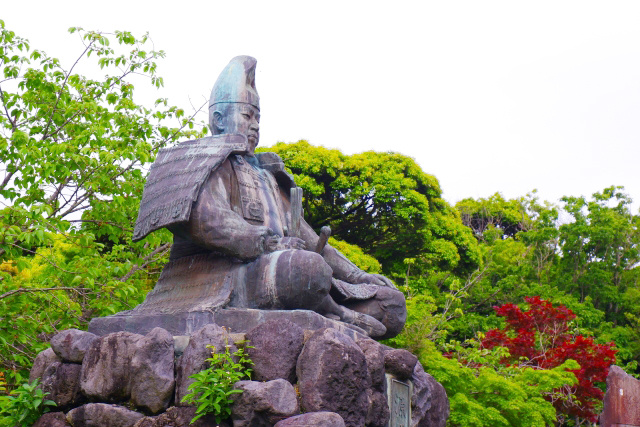 鎌倉市にある源頼朝の墓とは？見どころをご紹介の画像