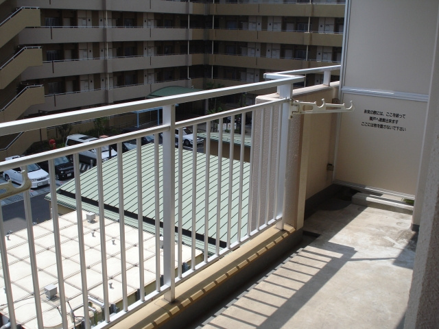 賃貸経営においてベランダでの喫煙トラブルを回避するには？対策もご紹介！