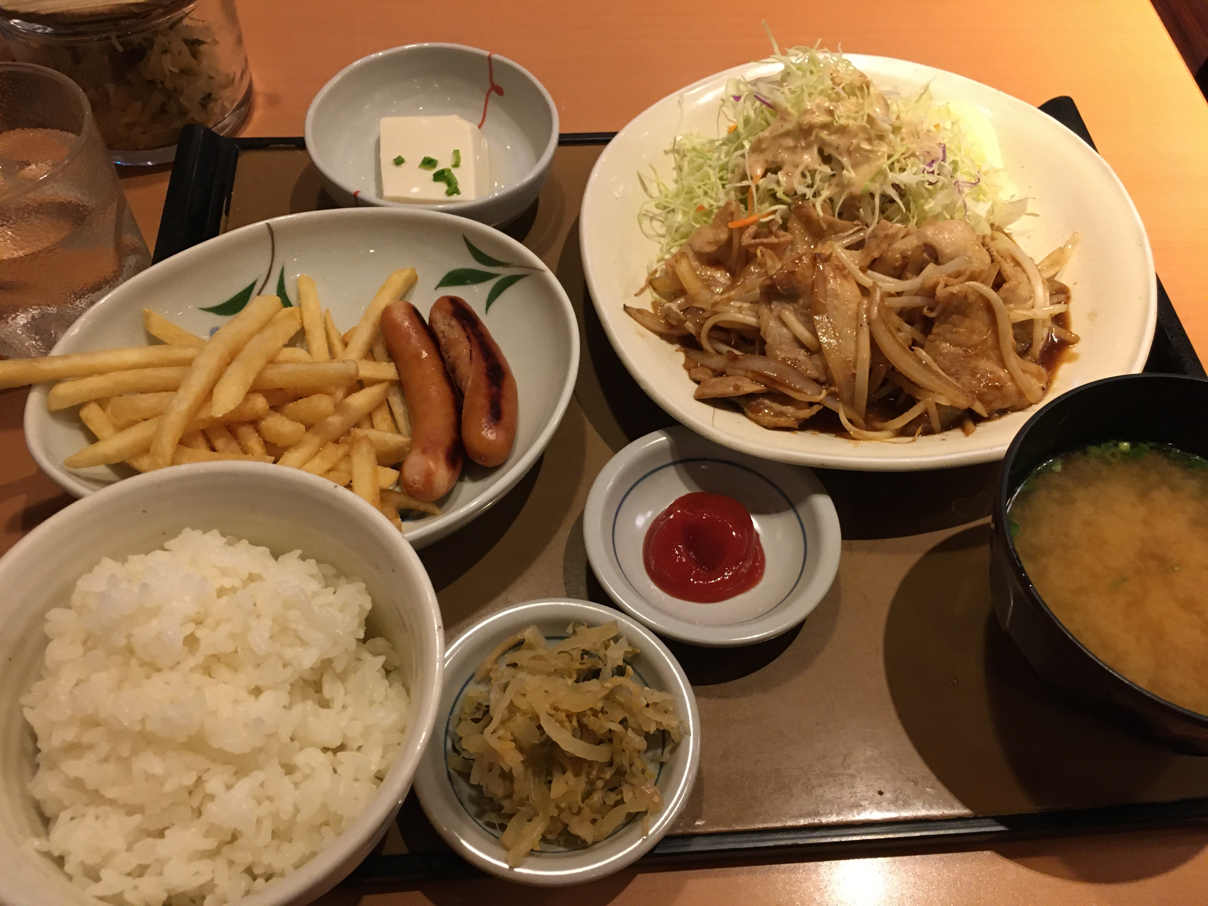 しょうが焼きとフライドポテト＆ウインナー｜やよい軒　【ホーム...の画像