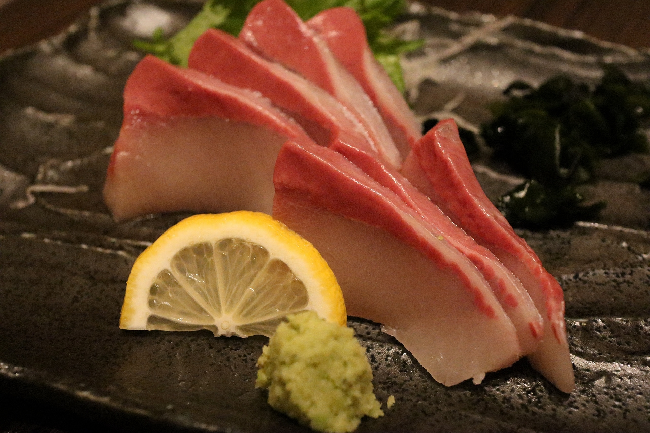 ＫＯＨＫＯＨ別邸でお刺身や揚げ物などを食べました。の画像