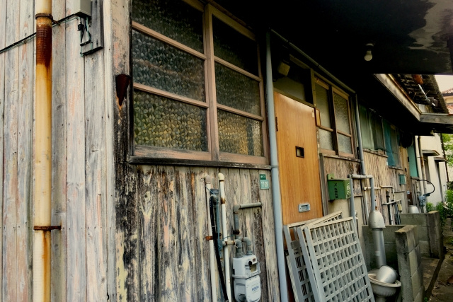 長屋式住宅はどう売れば良い？売れにくい理由や売却方法を解説の画像