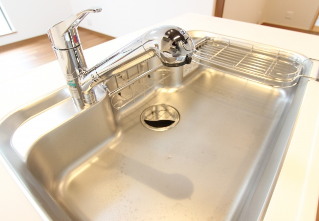 賃貸物件の一人暮らしで浄水器を設置するメリットとは？種類や注...の画像