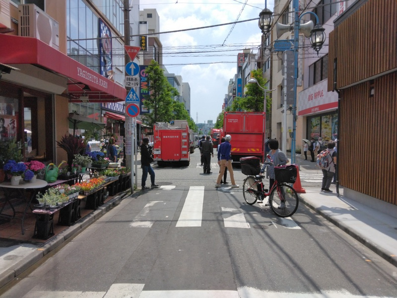 「朝っぱらから大船駅前消防車大集結！」　【ホームメイト大船駅...の画像