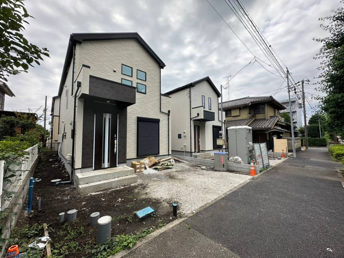 新築戸建相模原市南区桜台全2棟、車並列2台、小田急相模原駅徒...の画像