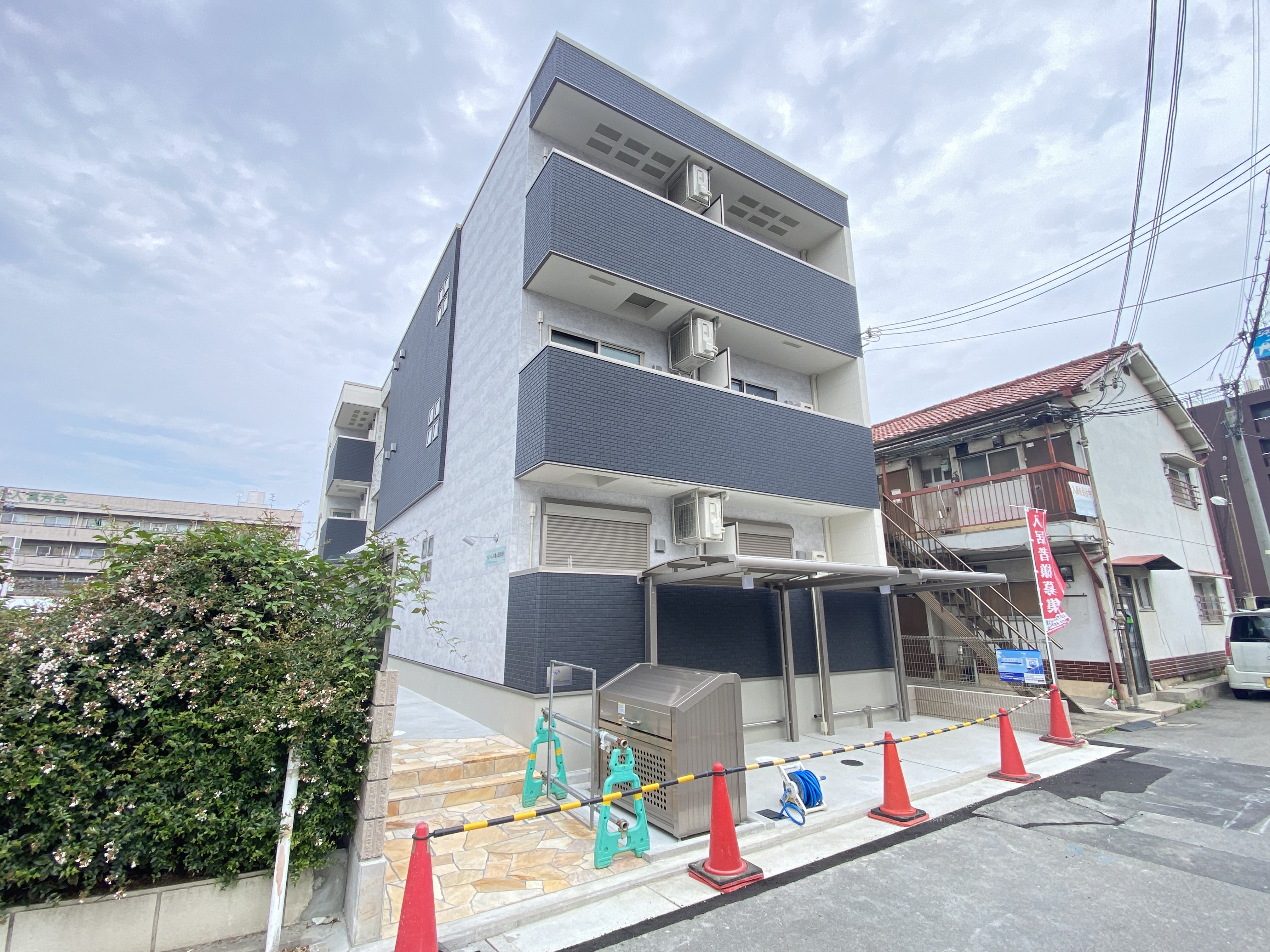 大浜公園近くに新築1LDK登場！の画像