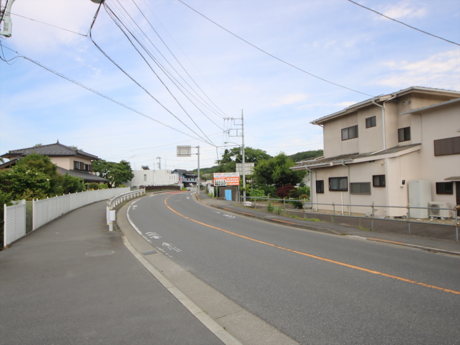 陣馬街道「川原宿」付近
