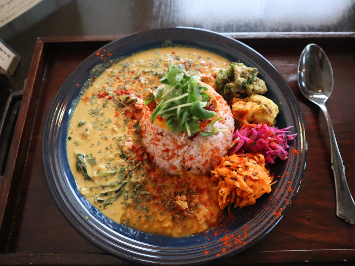 Cafe SuFuRuの豚肉のひき肉とほうれん草のココナッツ...の画像