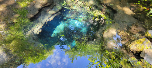忍野八海：富士五湖の隠れた秘境を巡る旅の画像