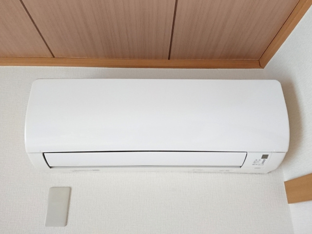 マンション売却時にエアコンはどうする?残した方が良いケースと注意点とは