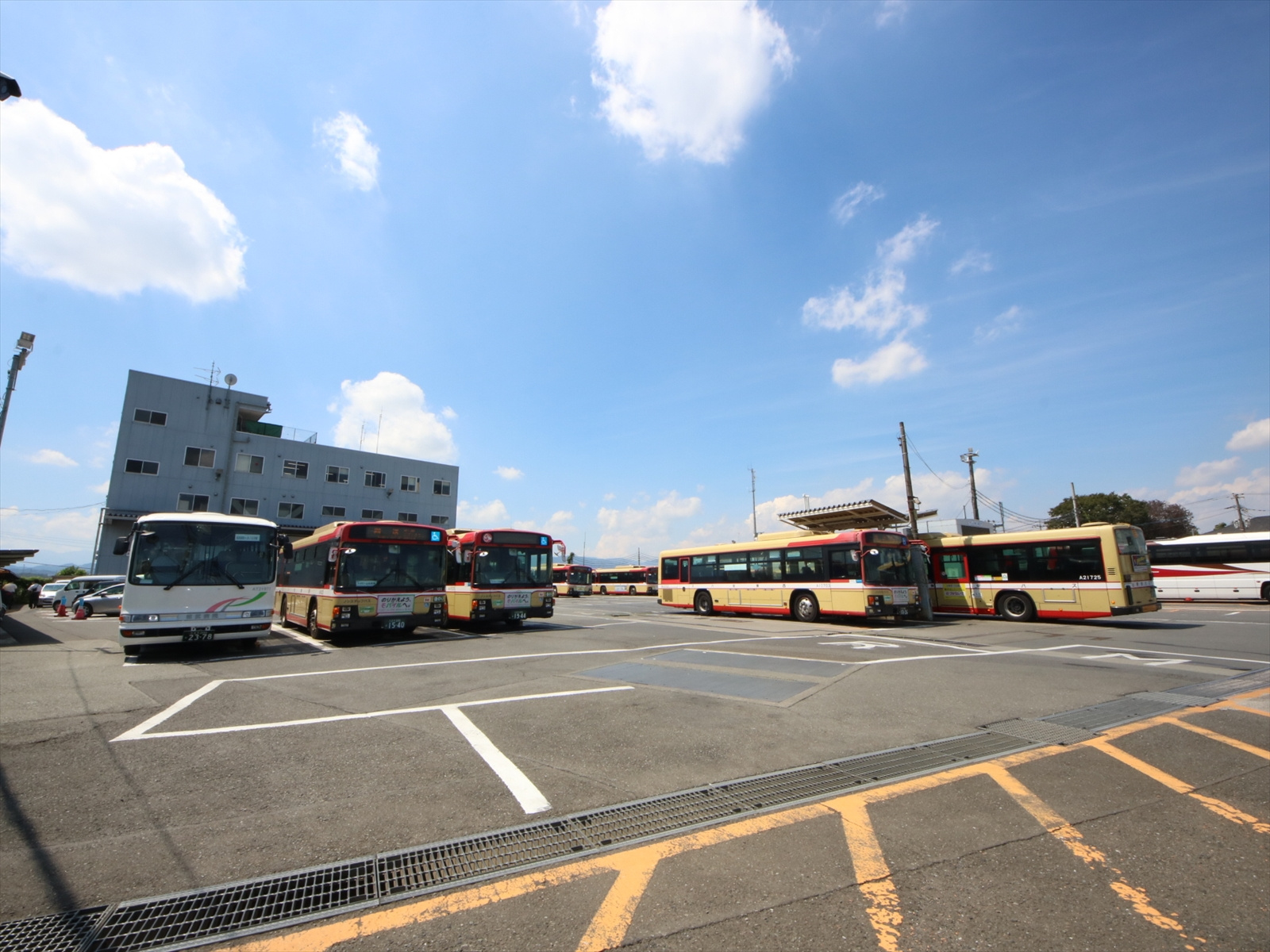 西東京バス楢原営業所