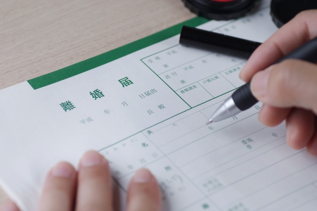 離婚成立時の住宅ローンで確認する事項は？支払い義務・定住する...の画像