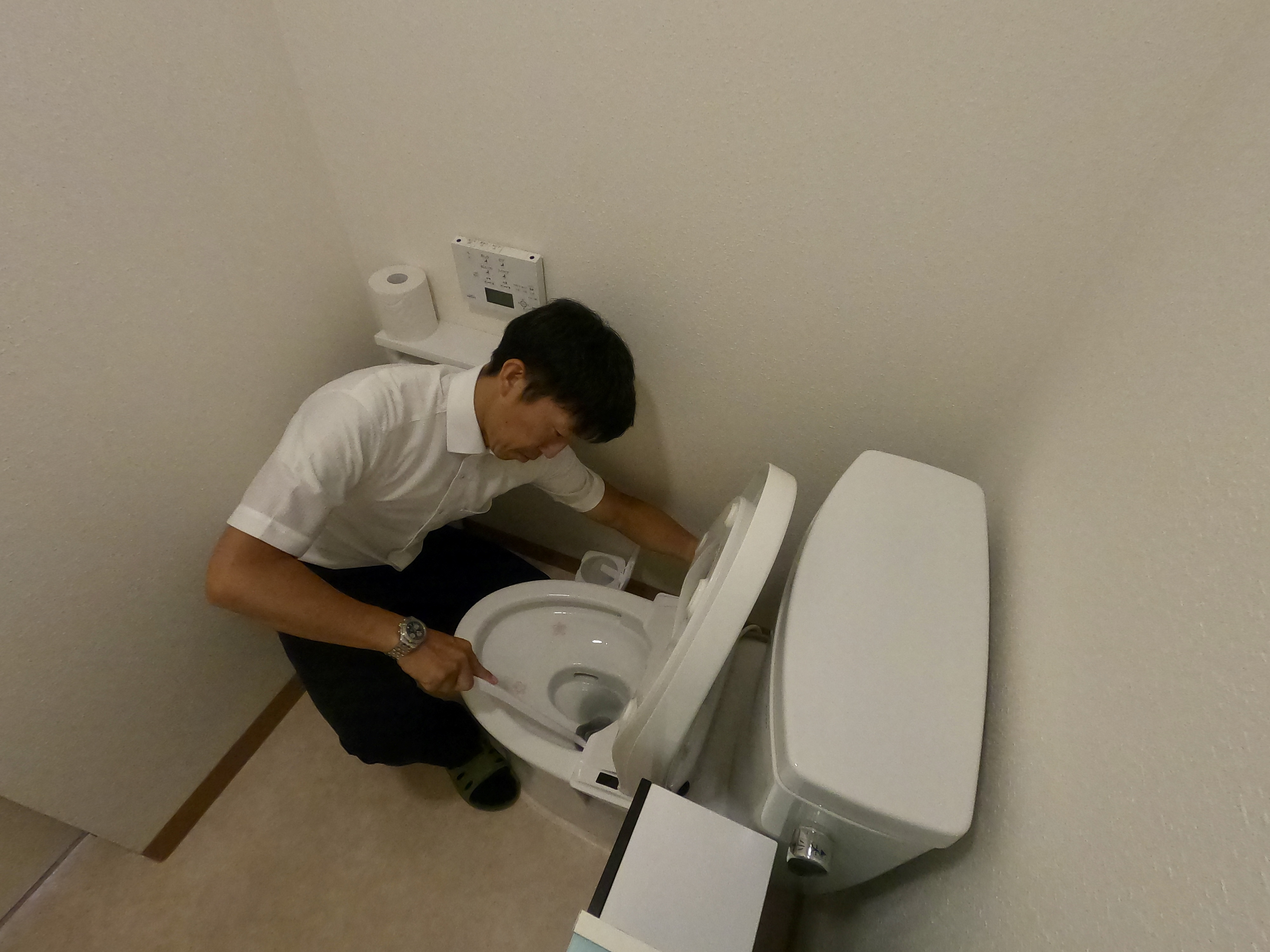 今日もトイレを綺麗にしています✨ー倉敷の不動産売却のご相談は...の画像