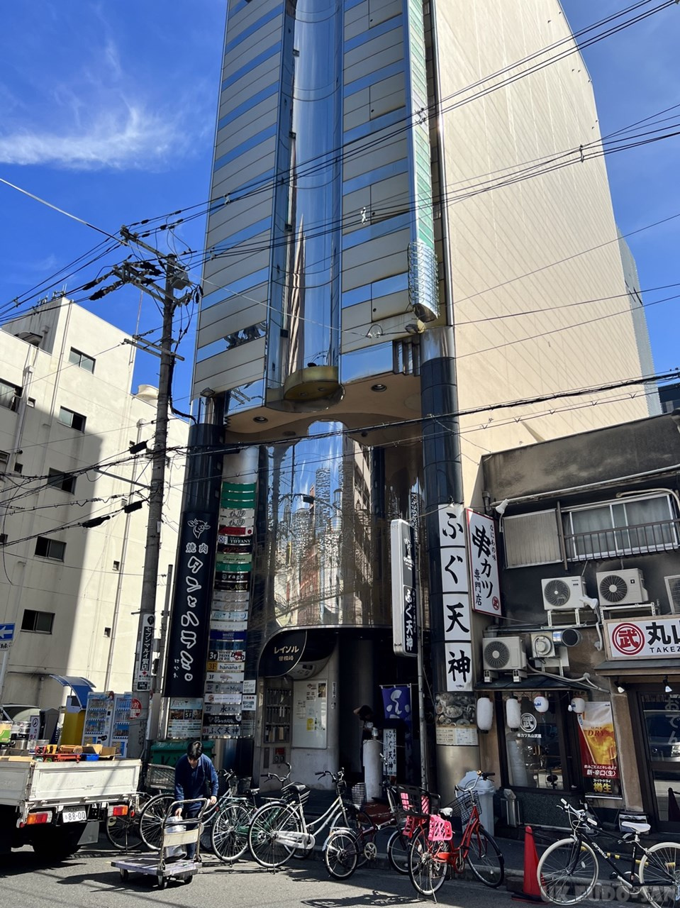 【居抜き】東梅田エリアの魅力的なカウンターバー店舗の画像