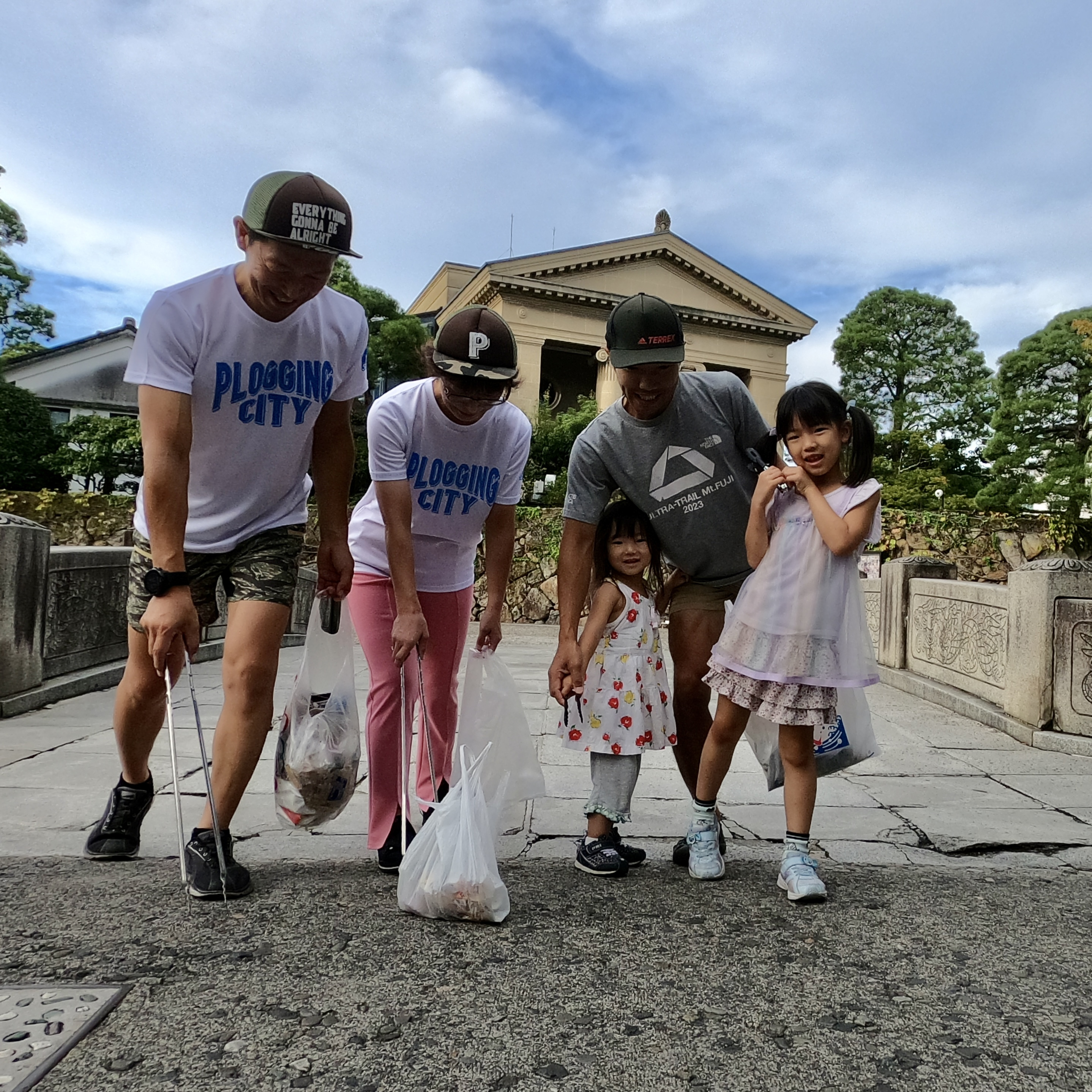 今日は美観地区周辺を綺麗にしました✨ー倉敷市で子育ての事も正...の画像