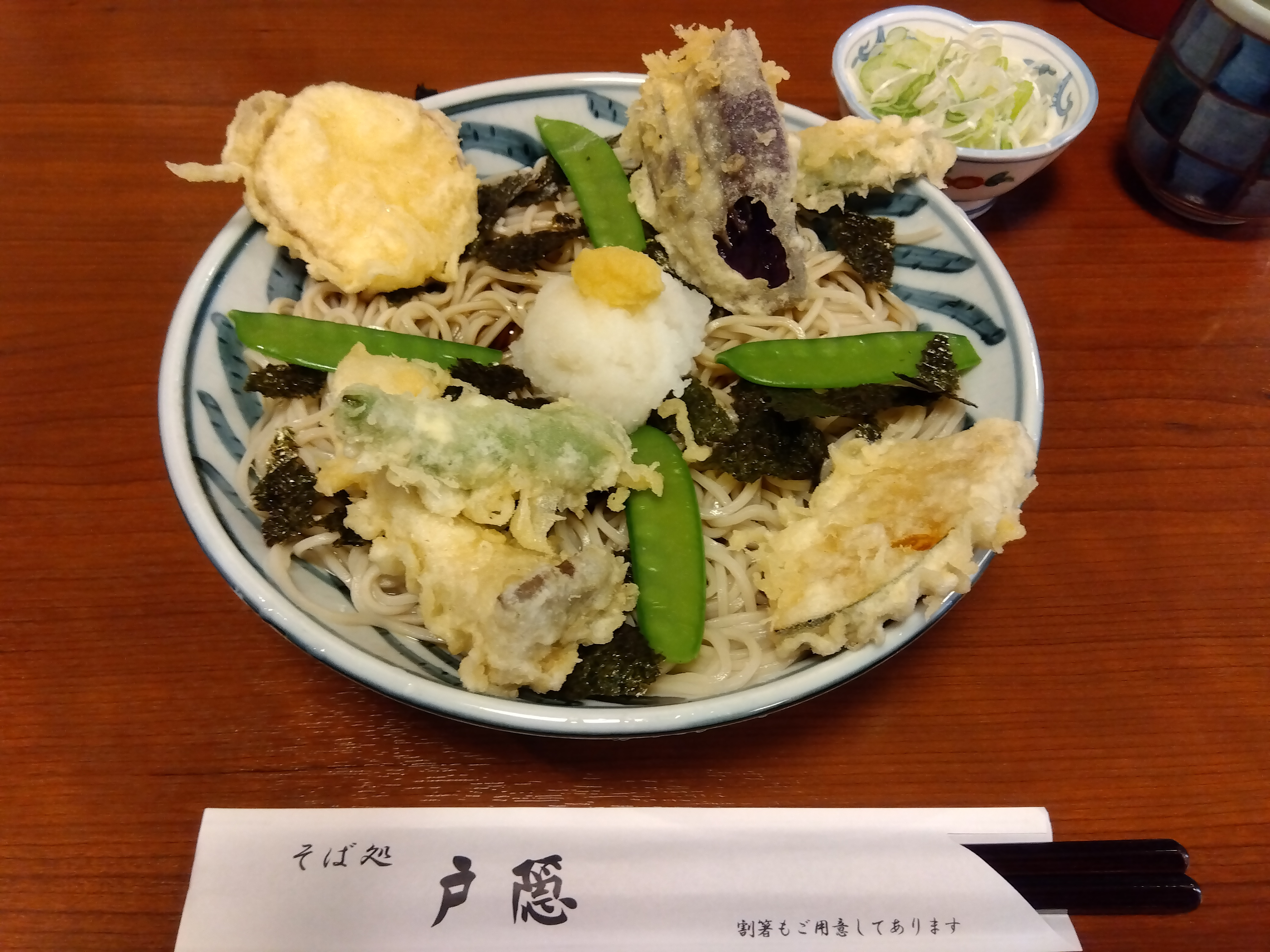 藤枝市役所近くの戸隠そばでやさい天磯おろしを堪能の画像